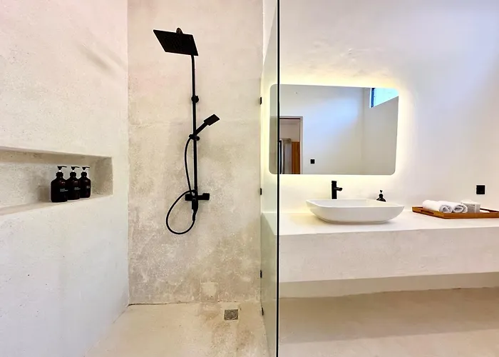 Otel The Ulu Hills 4*