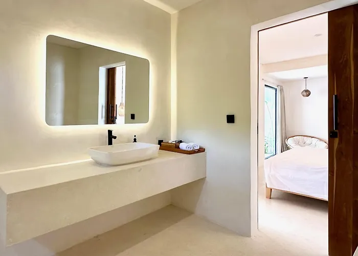 The Ulu Hills Otel 4*