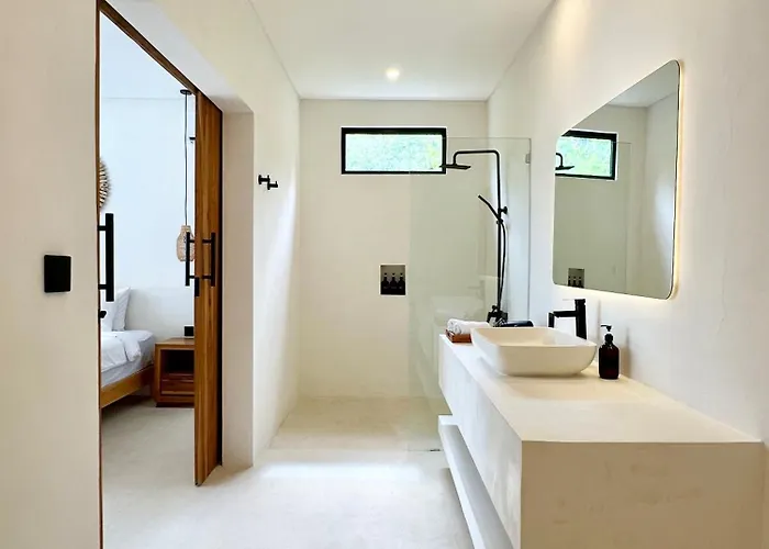 The Ulu Hills Otel 4*