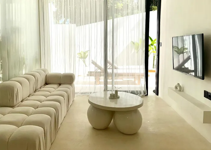 Otel The Ulu Hills 4*